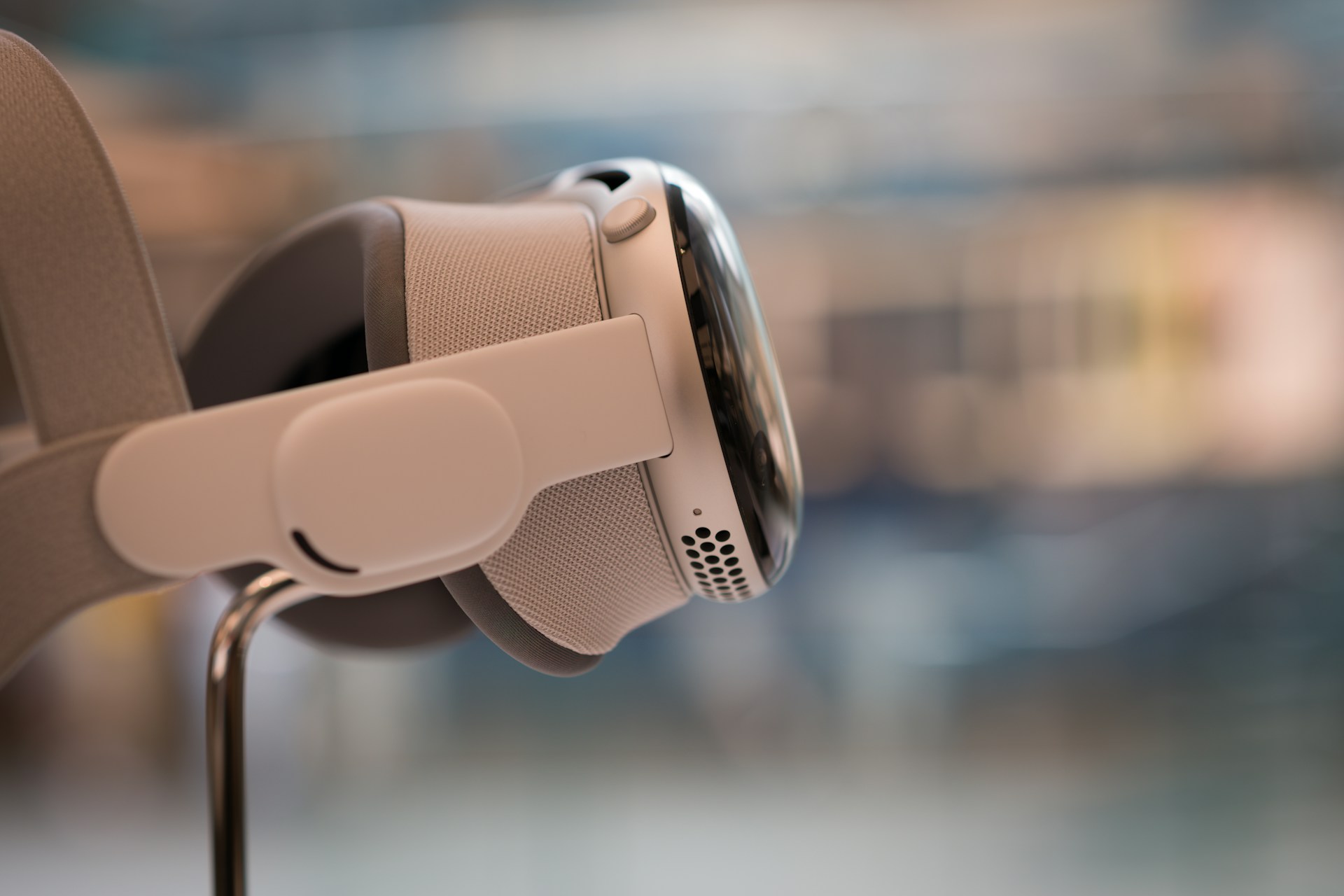 Apple Reportedly Developing Next-Gen Vision Pro, Smart Glasses, and More Head-Mounted Devices